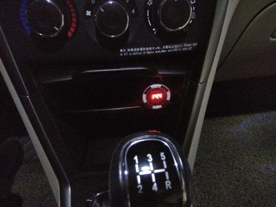 汽车里电压多少正常