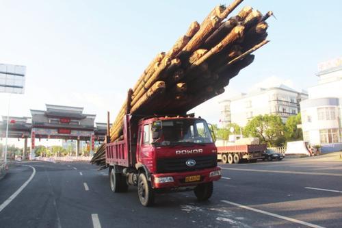 汽车限宽多少钱