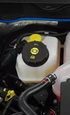 汽车减档多少最好