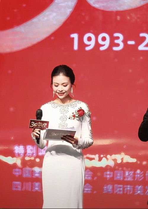 张曼玉素颜出镜自称“城市农夫”