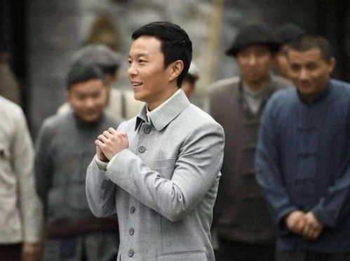 李连杰晒与谢苗33年对比照
