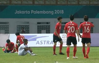 韩国U23足球队后卫极端训练视频走红