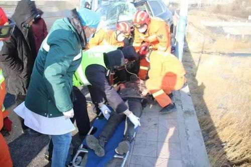 警方紧急回应，多人涉嫌拉女子浸猪笼游行，真相究竟如何？