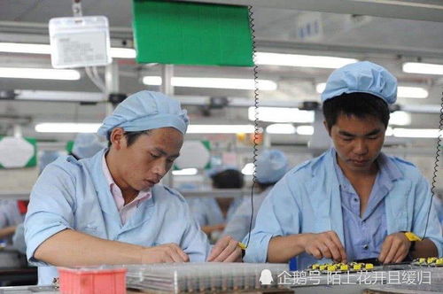 高考生烤肉店打工之余查分，激动落泪，揭秘青春奋斗瞬间